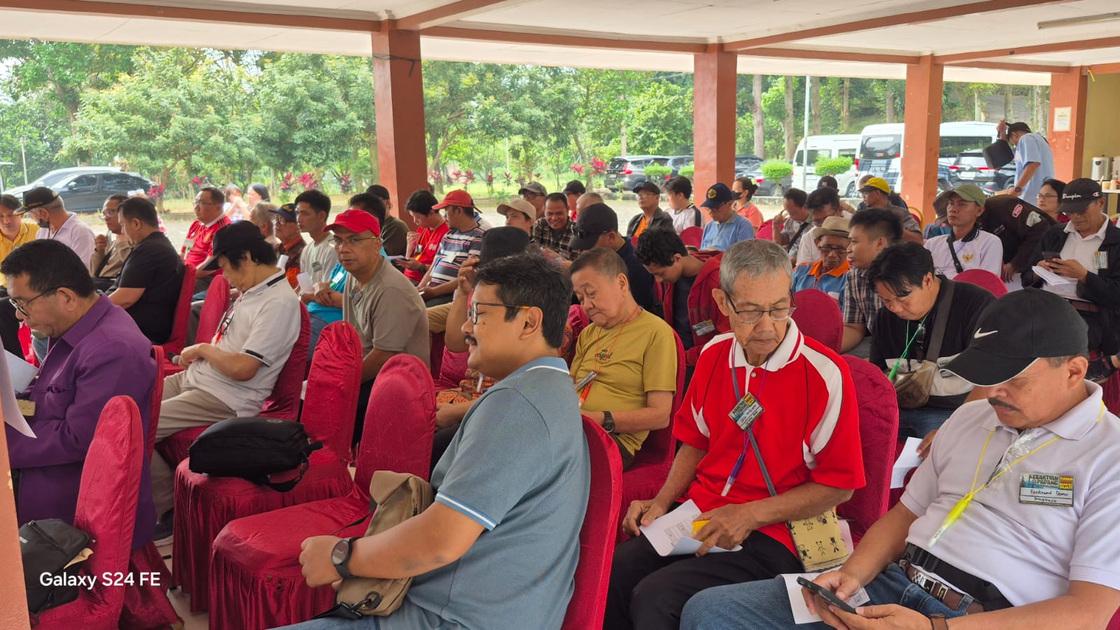 Urasan Pria Komplek Angkasa GKPO Halim Perdana Kusuma adakan Ibadah Kebaktian Padang angkasa.jpg